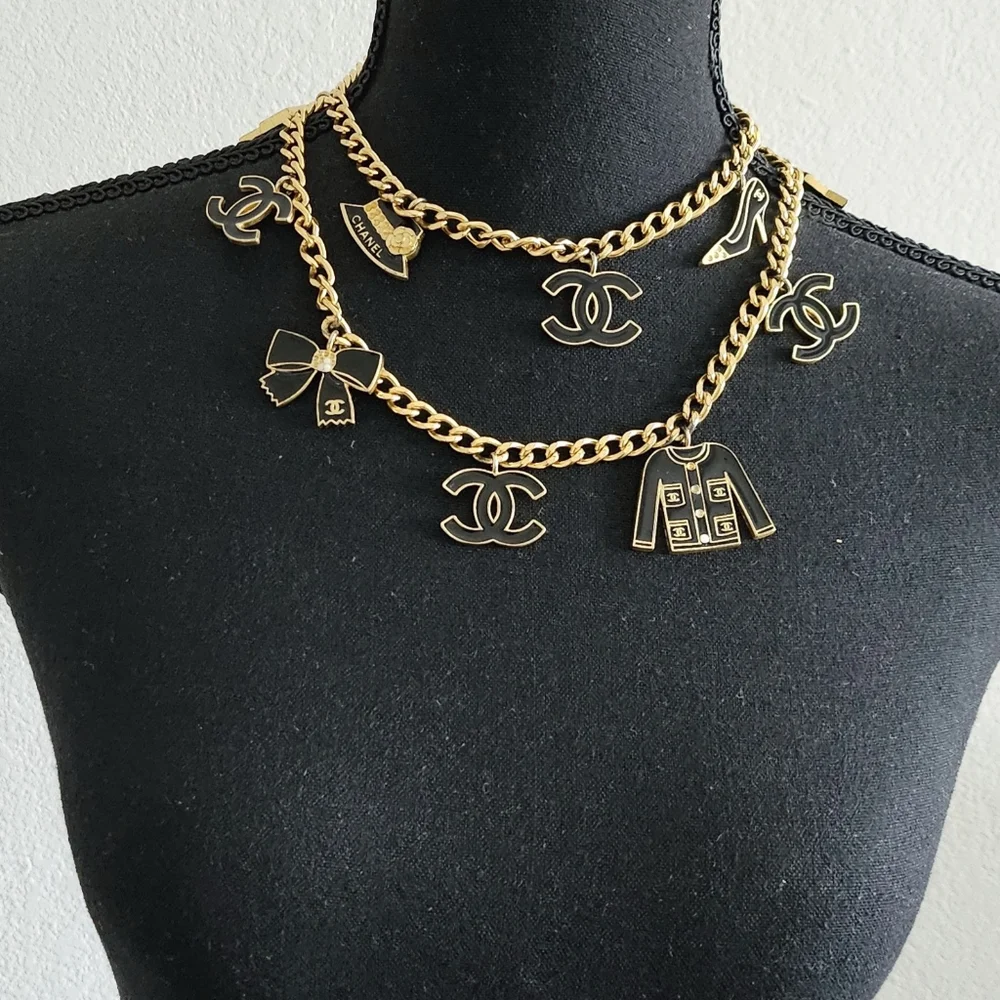 Chanel Rare 15 Large Charm Vintage Necklace Belt